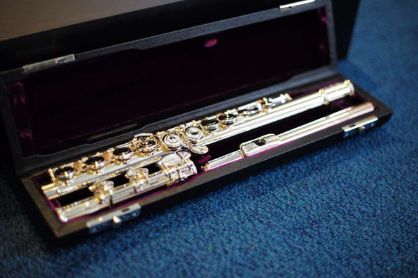 What makes the Trevor James 10xE flute our most popular student flute?