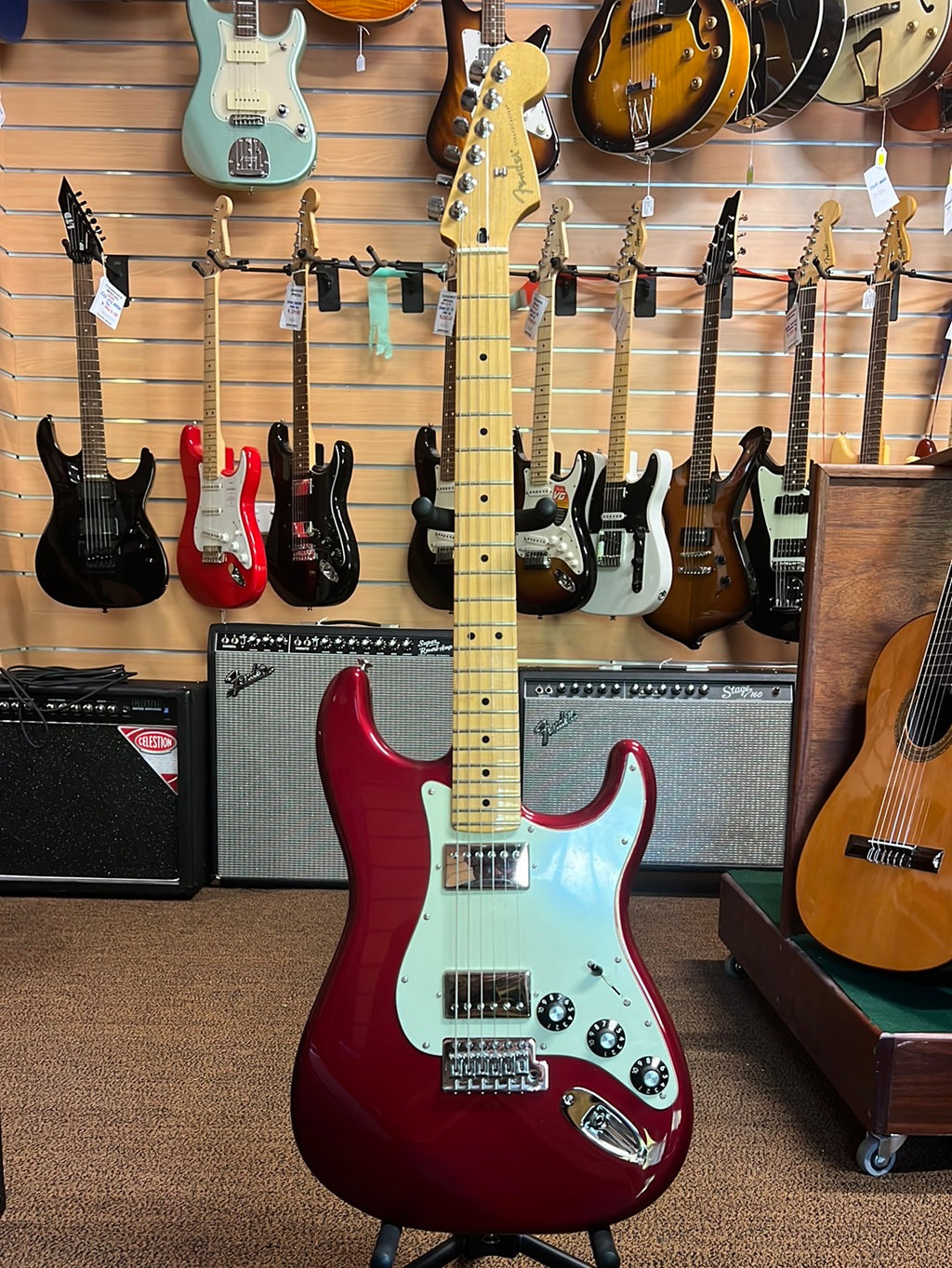 Fender deals blacktop strat